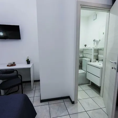 Corso Italia 92 Frühstückspension 4*