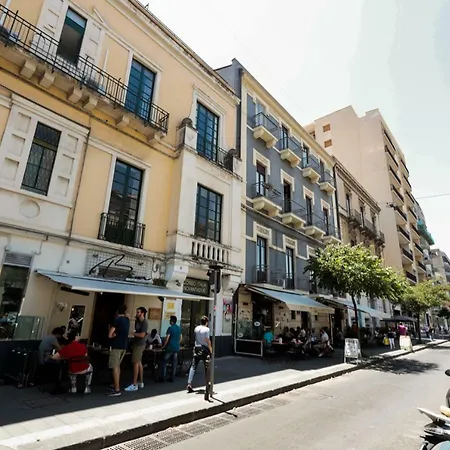 Corso Italia 92 Frühstückspension 4*