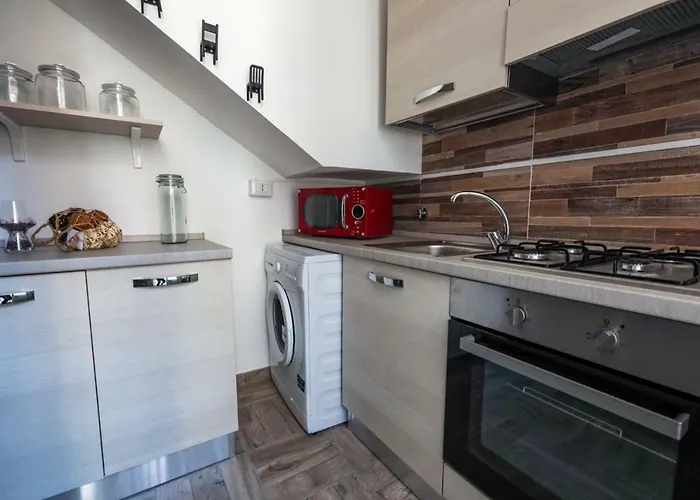 Alojamento de Acomodação e Pequeno-almoço Corso Italia 92 4*