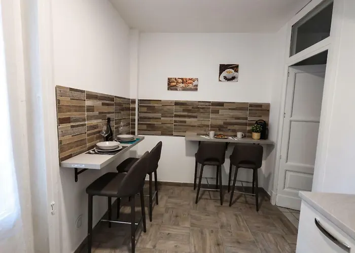 Corso Italia 92 4* Catânia