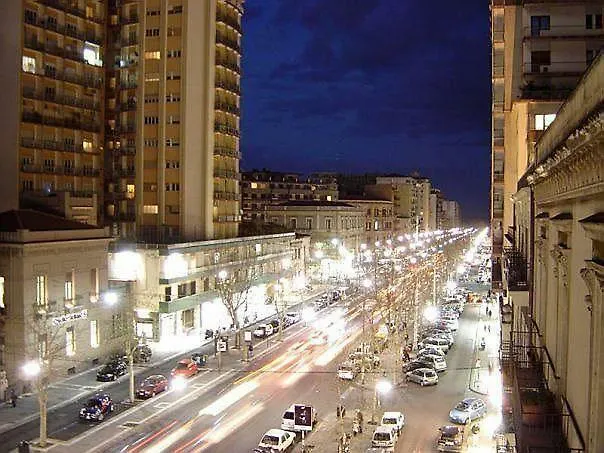 Alojamento de Acomodação e Pequeno-almoço Corso Italia 92 Catânia